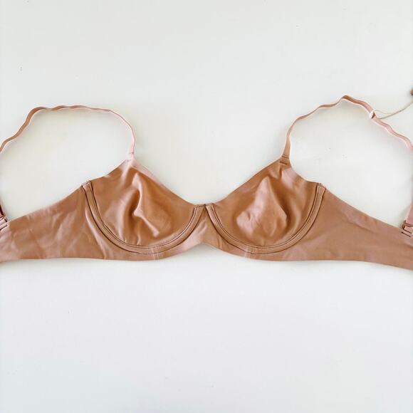 NWT Skims Unlined Demi Bra - Picture 1 of 3